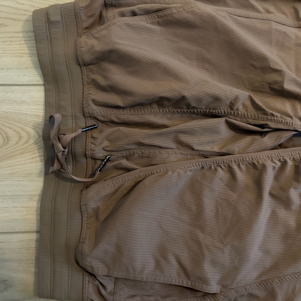 Lululemon Athletica Dance Studio Joggers - Picture 4 of 7